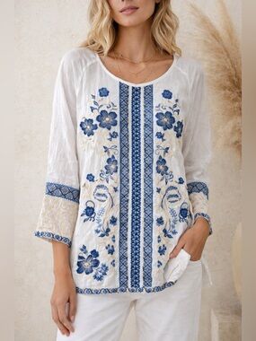 Johnny Was White Embroidered Boho Blouse Blue Floral Tunic Top Medium